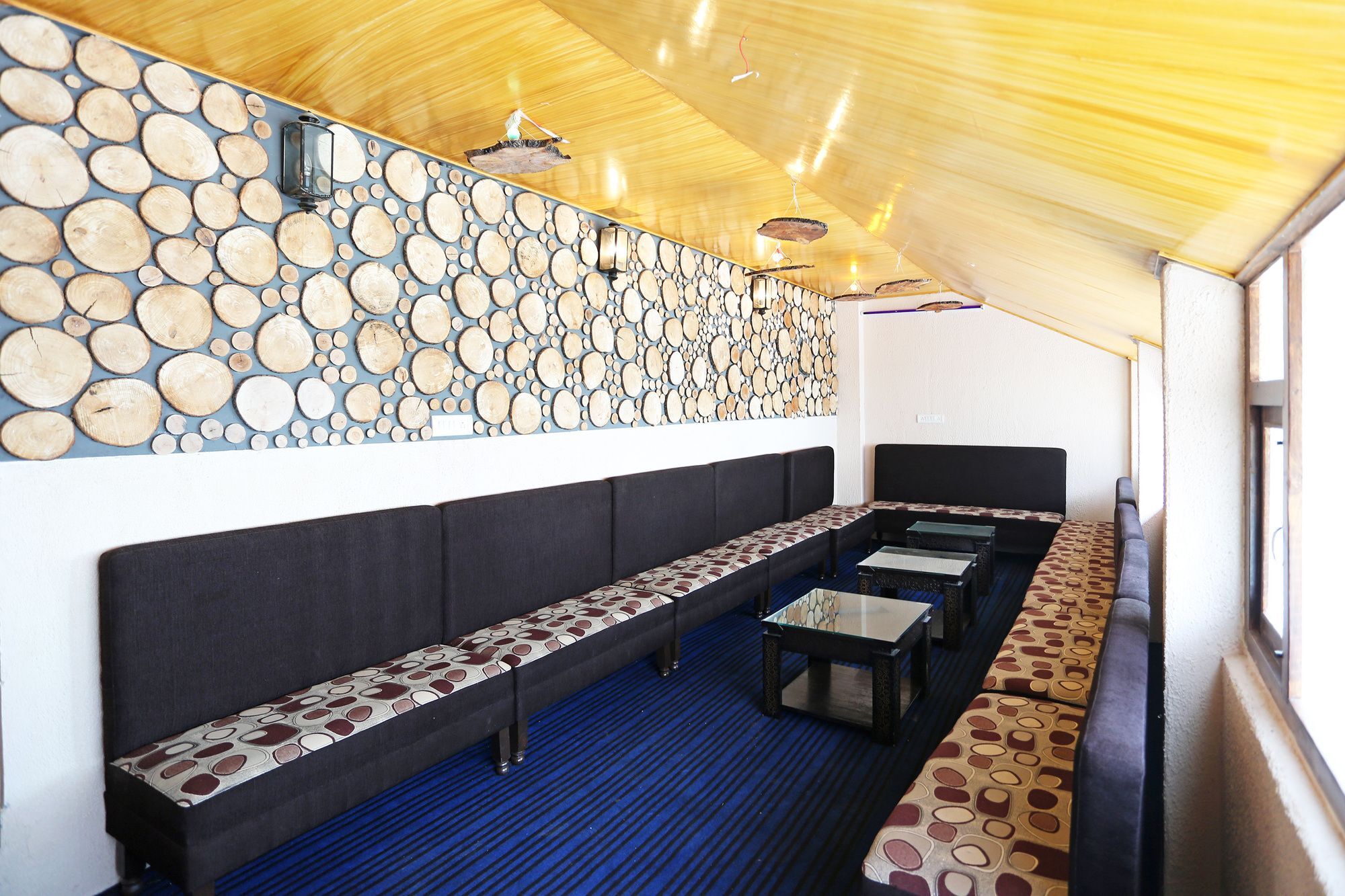 Oyo 9912 Hotel Rock Sea Манали Экстерьер фото